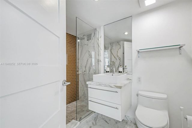 5025 Collins Ave 903, Miami Beach, FL 33140