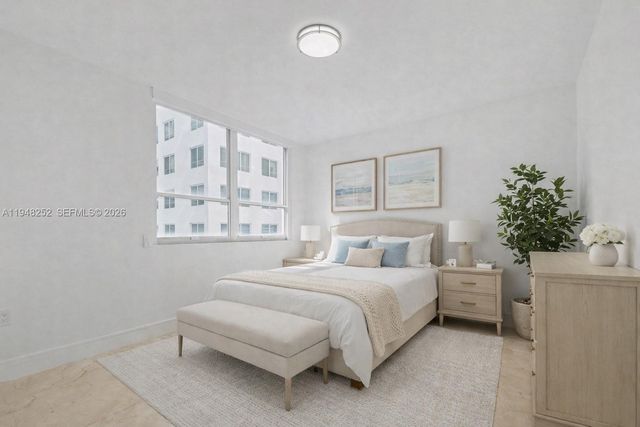 5025 Collins Ave 903, Miami Beach, FL 33140