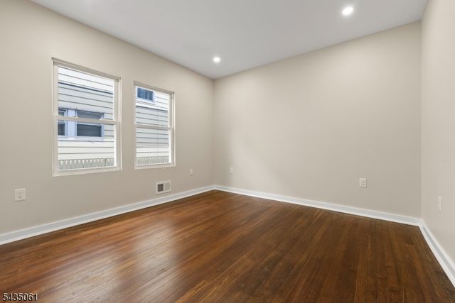 218 Ampere Pkwy, Bloomfield Twp., NJ 07003