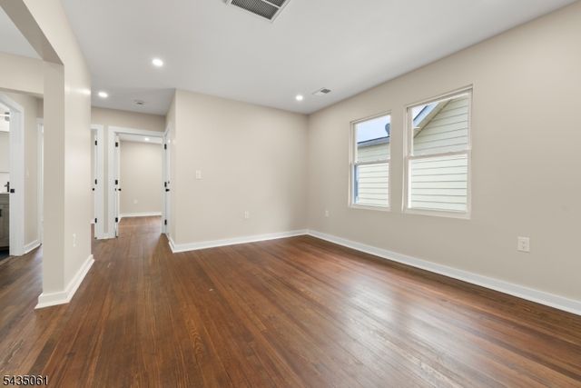 218 Ampere Pkwy, Bloomfield Twp., NJ 07003