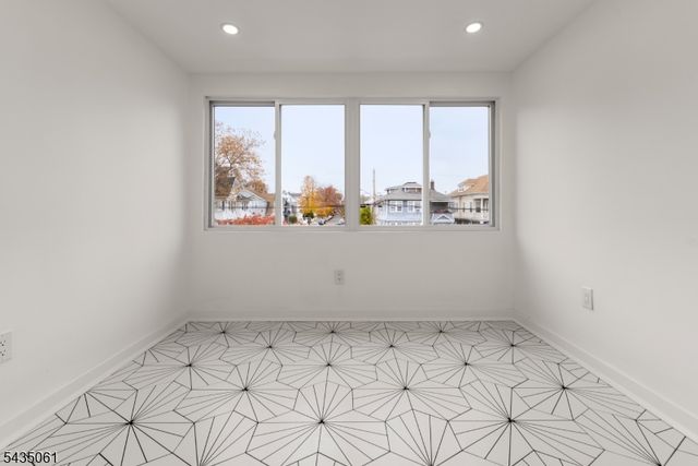 218 Ampere Pkwy, Bloomfield Twp., NJ 07003