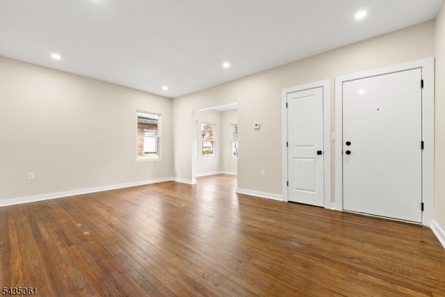 218 Ampere Pkwy, Bloomfield Twp., NJ 07003