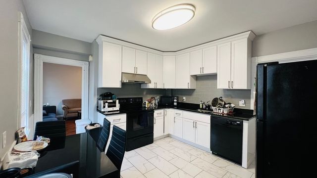60 Fiske St 2, Waltham, MA 02451