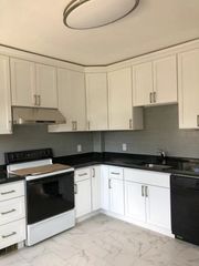 60 Fiske St 2, Waltham, MA 02451