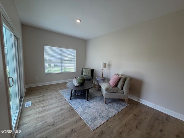 5021 Easton Drive, Oregon, OH 43616