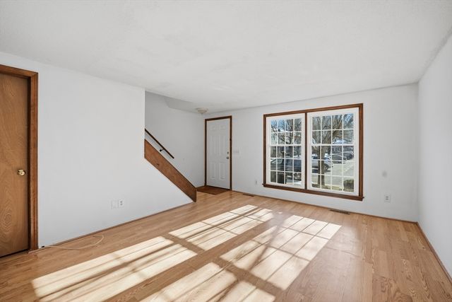 29 Plantation Dr 29, Agawam, MA 01001