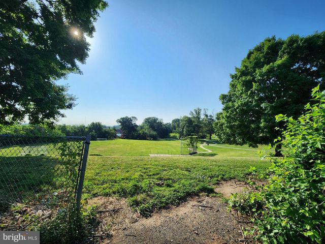 2807 EASTSHIRE DR, Baltimore, MD 21230