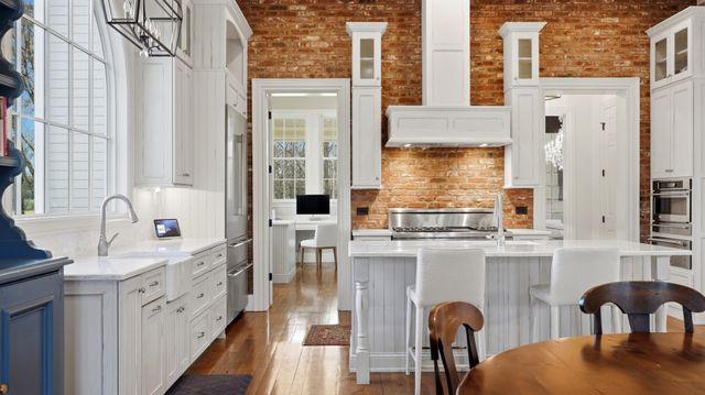 4810 Scenic Oaks Ln, Thompsons Station, TN 37179