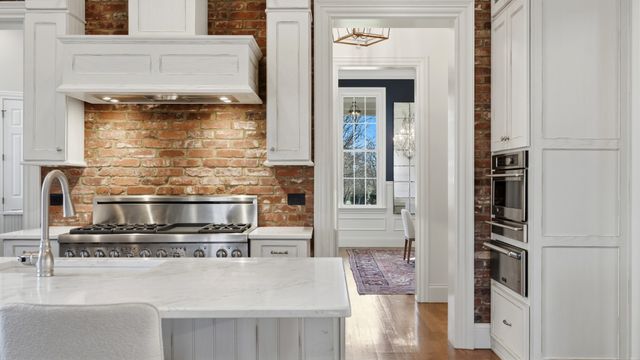 4810 Scenic Oaks Ln, Thompsons Station, TN 37179