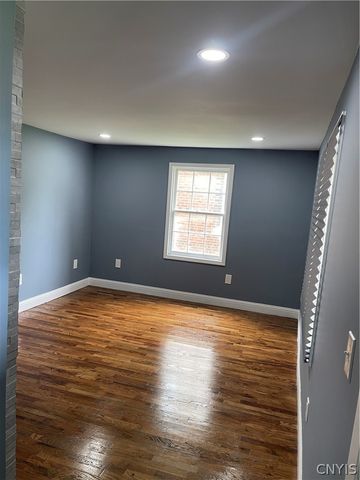 225 Russell Avenue, Salina, NY 13088