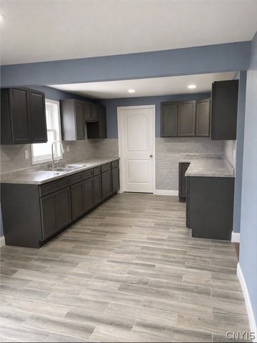 225 Russell Avenue, Salina, NY 13088