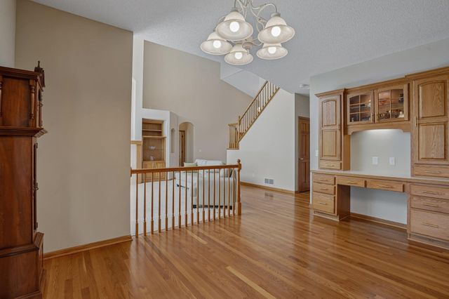 7701 Shenandoah Lane N, Maple Grove, MN 55311