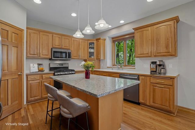 7701 Shenandoah Lane N, Maple Grove, MN 55311