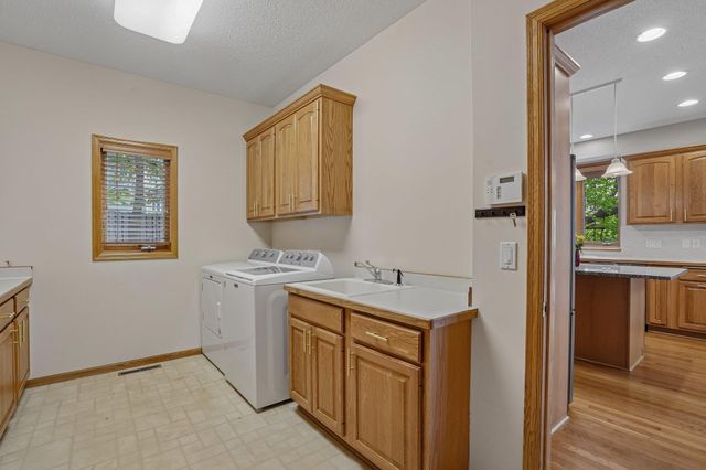 7701 Shenandoah Lane N, Maple Grove, MN 55311