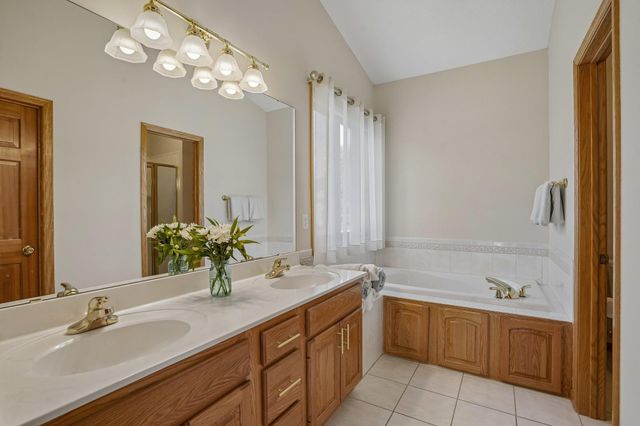 7701 Shenandoah Lane N, Maple Grove, MN 55311