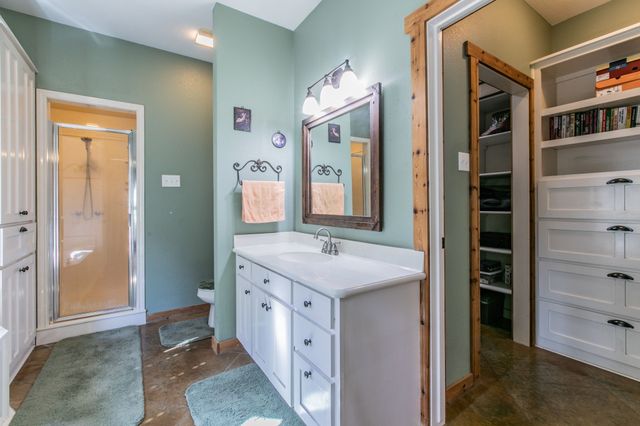 5636 Fm 56, Clifton, TX 76634