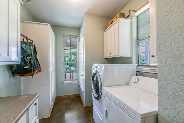 5636 Fm 56, Clifton, TX 76634