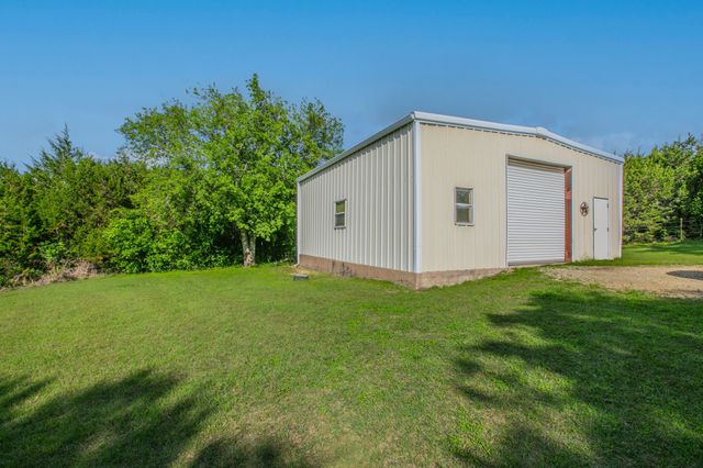 5636 Fm 56, Clifton, TX 76634