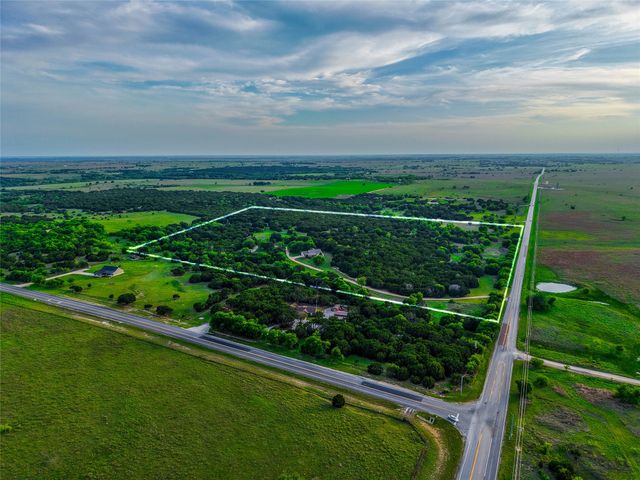 5636 Fm 56, Clifton, TX 76634