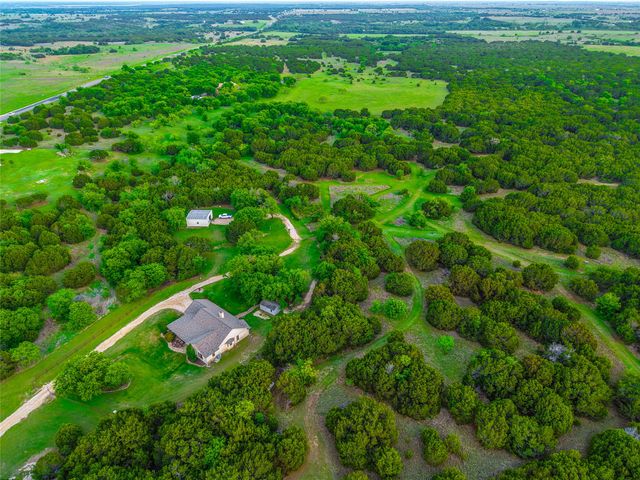 5636 Fm 56, Clifton, TX 76634