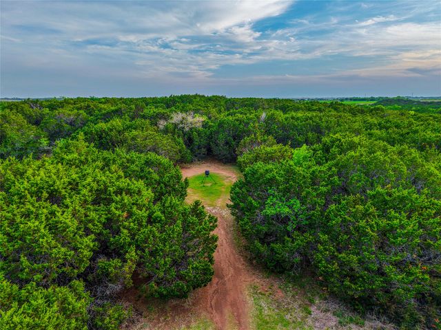5636 Fm 56, Clifton, TX 76634