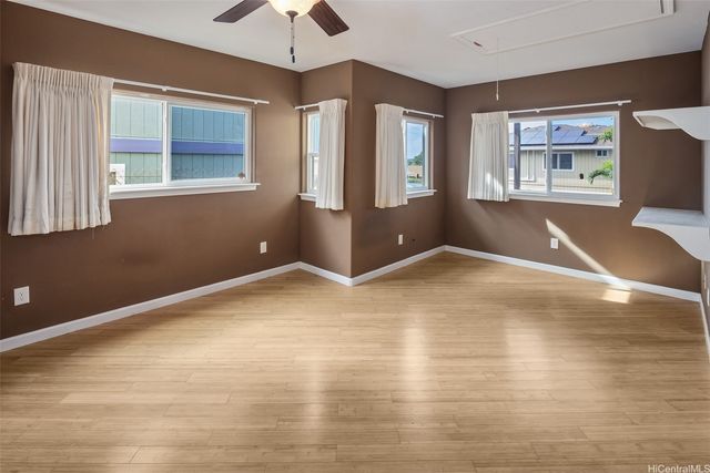 3334 Winam Avenue, Honolulu, HI 96815