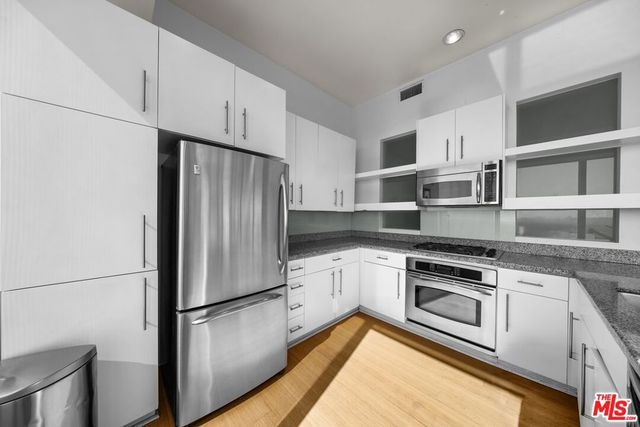 1100 Wilshire Boulevard 3508, Los Angeles, CA 90017