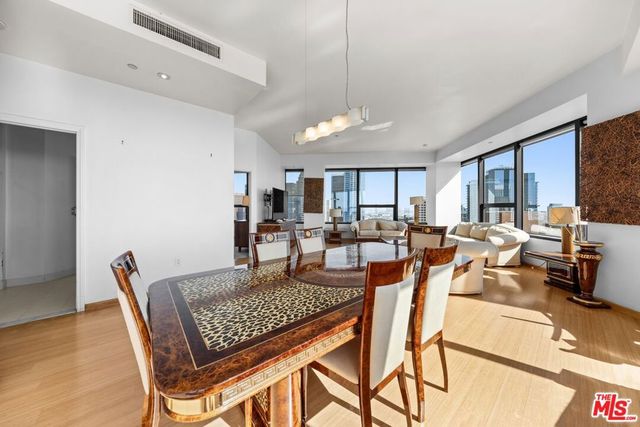 1100 Wilshire Boulevard 3508, Los Angeles, CA 90017