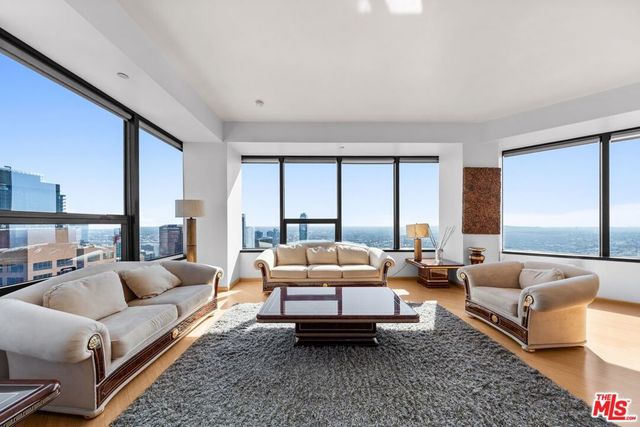 1100 Wilshire Boulevard 3508, Los Angeles, CA 90017
