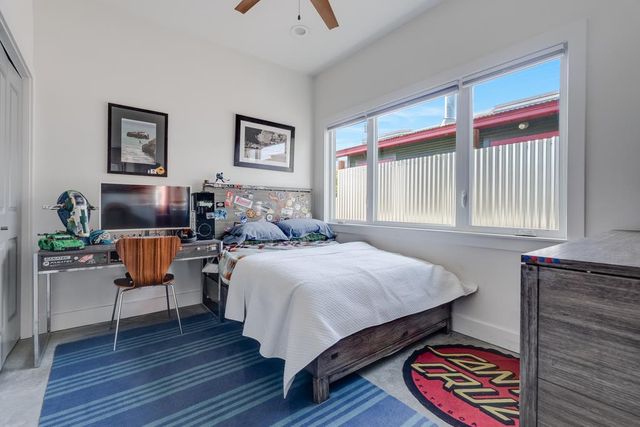 331 36th Avenue, Santa Cruz, CA 95062