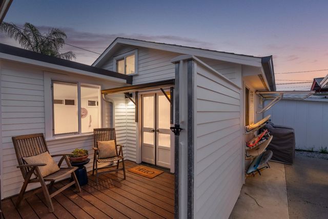 331 36th Avenue, Santa Cruz, CA 95062