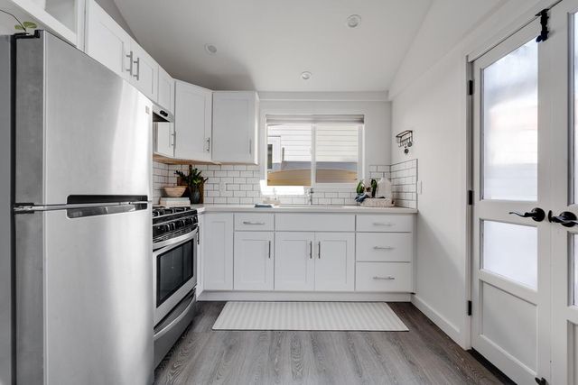 331 36th Avenue, Santa Cruz, CA 95062