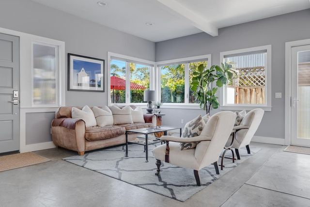 331 36th Avenue, Santa Cruz, CA 95062