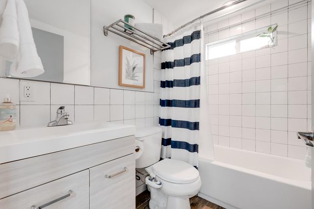 331 36th Avenue, Santa Cruz, CA 95062