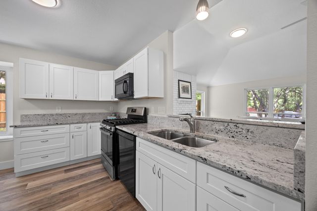 16605 Black Kettle DR, Leander, TX 78641