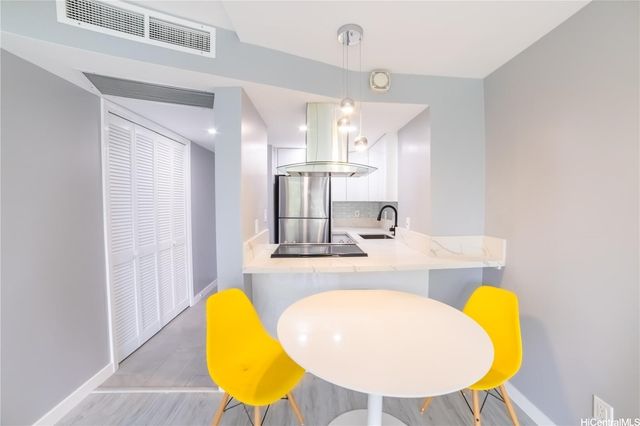 440 Seaside Avenue 310, Honolulu, HI 96815