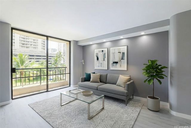 440 Seaside Avenue 310, Honolulu, HI 96815