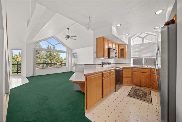 18315 E Riverway Ave, Spokane Valley, WA 99016