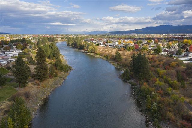 18315 E Riverway Ave, Spokane Valley, WA 99016