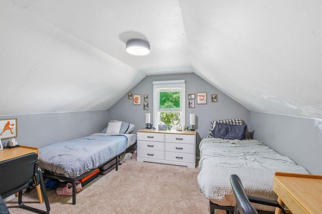 1011 HOLZER STREET, Green Bay, WI 54303