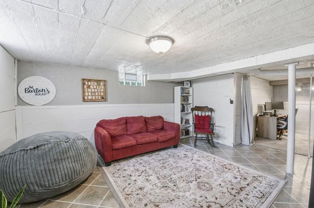 1011 HOLZER STREET, Green Bay, WI 54303