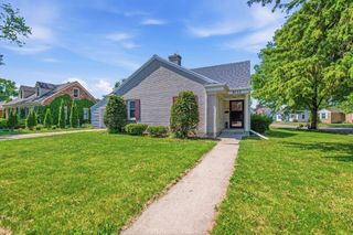 1011 HOLZER STREET, Green Bay, WI 54303
