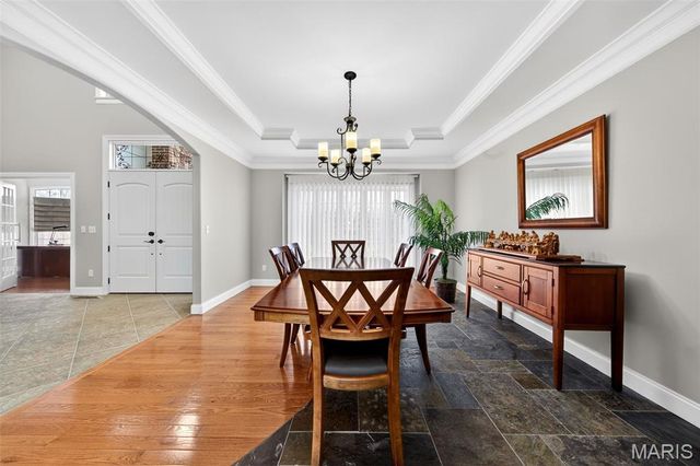 12410 Grandview Lake Drive, St Louis, MO 63127