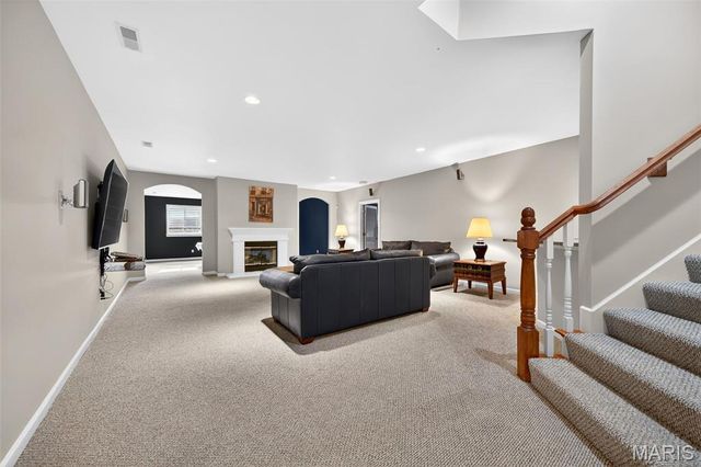 12410 Grandview Lake Drive, St Louis, MO 63127