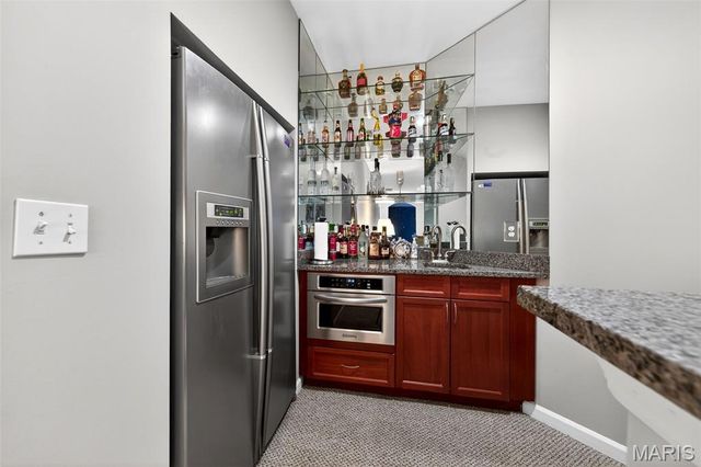 12410 Grandview Lake Drive, St Louis, MO 63127