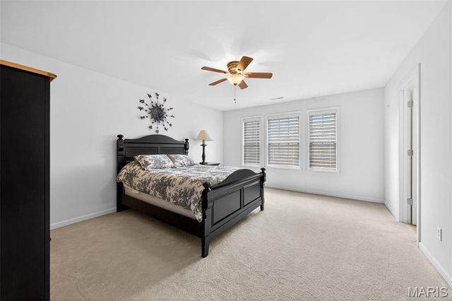 12410 Grandview Lake Drive, St Louis, MO 63127