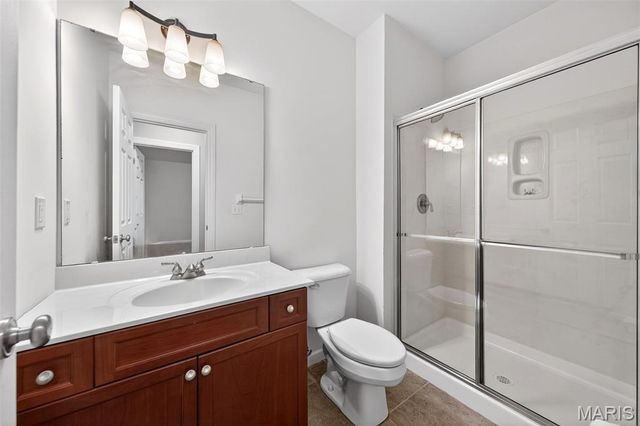 12410 Grandview Lake Drive, St Louis, MO 63127