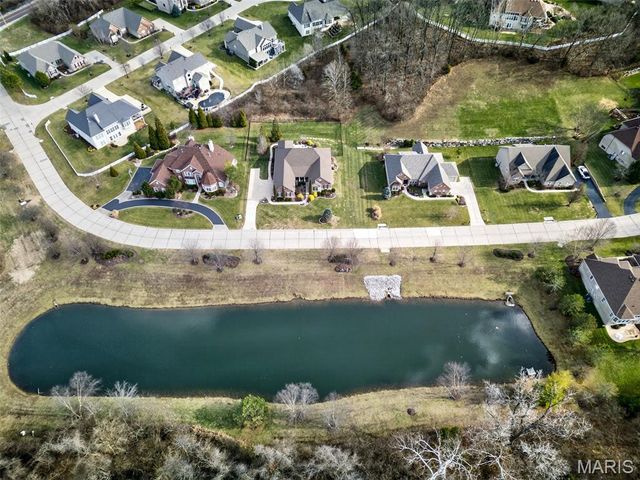 12410 Grandview Lake Drive, St Louis, MO 63127