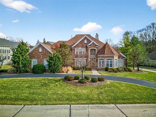 12410 Grandview Lake Drive, St Louis, MO 63127