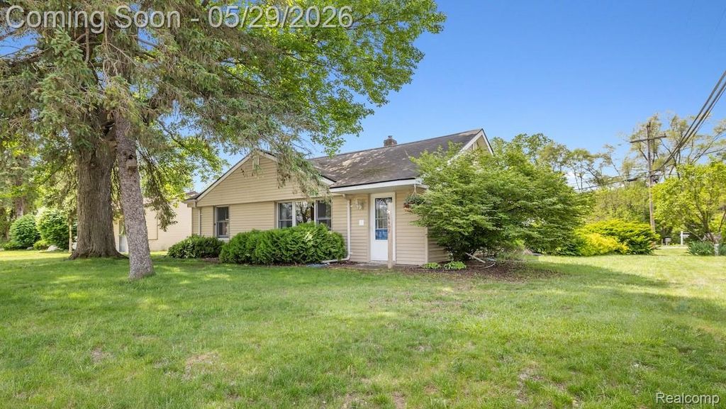 5402 Leland Street, Brighton Township, MI 48116